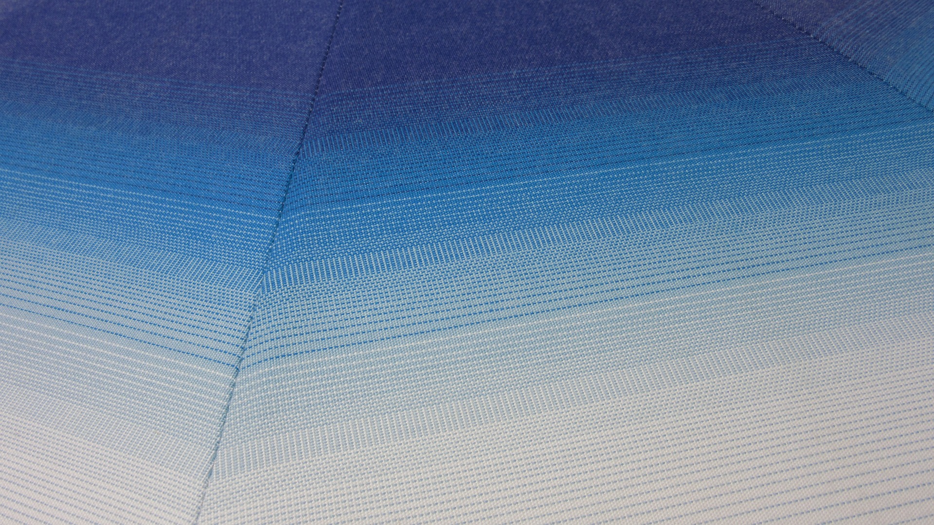 貴方の洋服にも加工されているかも!?生地のUVカット加工について解説!